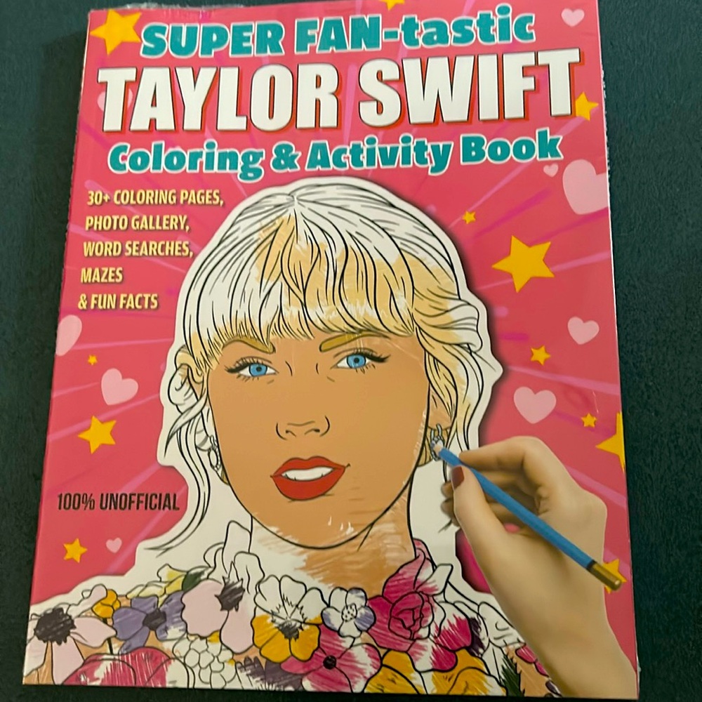 NWT TAYLOR SWIFT NEW IN PACKAGING ACTIVITY BOOK-